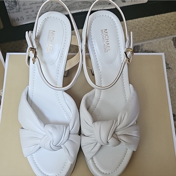 MICHAEL KORS - Leather Platform ELENA - Optic White Sz 9 - NIB - Picture 4 of 5